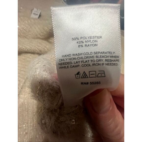 Express Womans Sweater Natural/Silver Flex  Sz L NWT - Picture 6 of 6